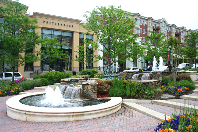 JRA Market Common Clarendon Fountain 1